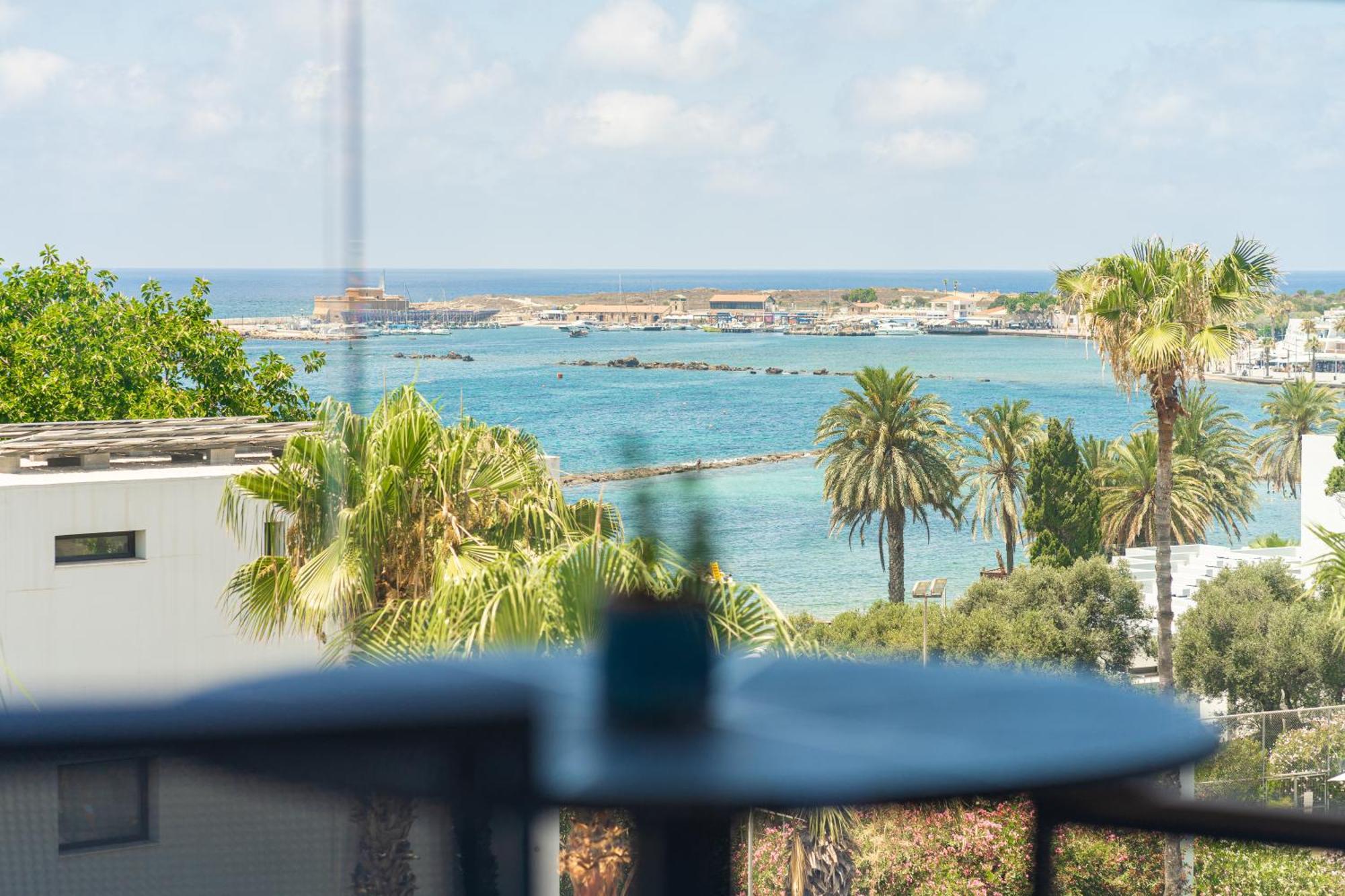 Ξενοδοχείο με διαμερίσματα Waterside Sea View *
