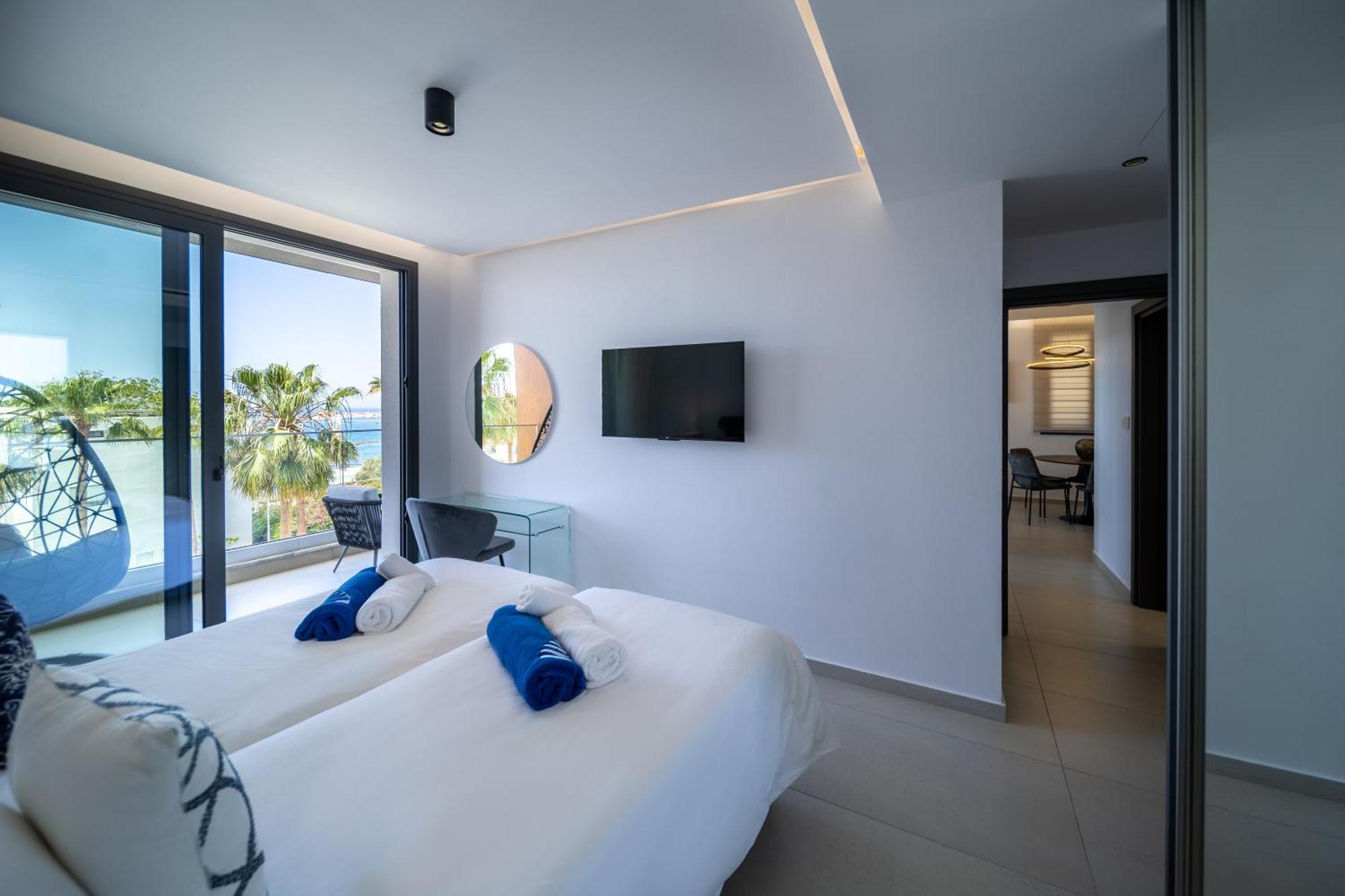 Waterside Sea View Hotel de apartamente Paphos